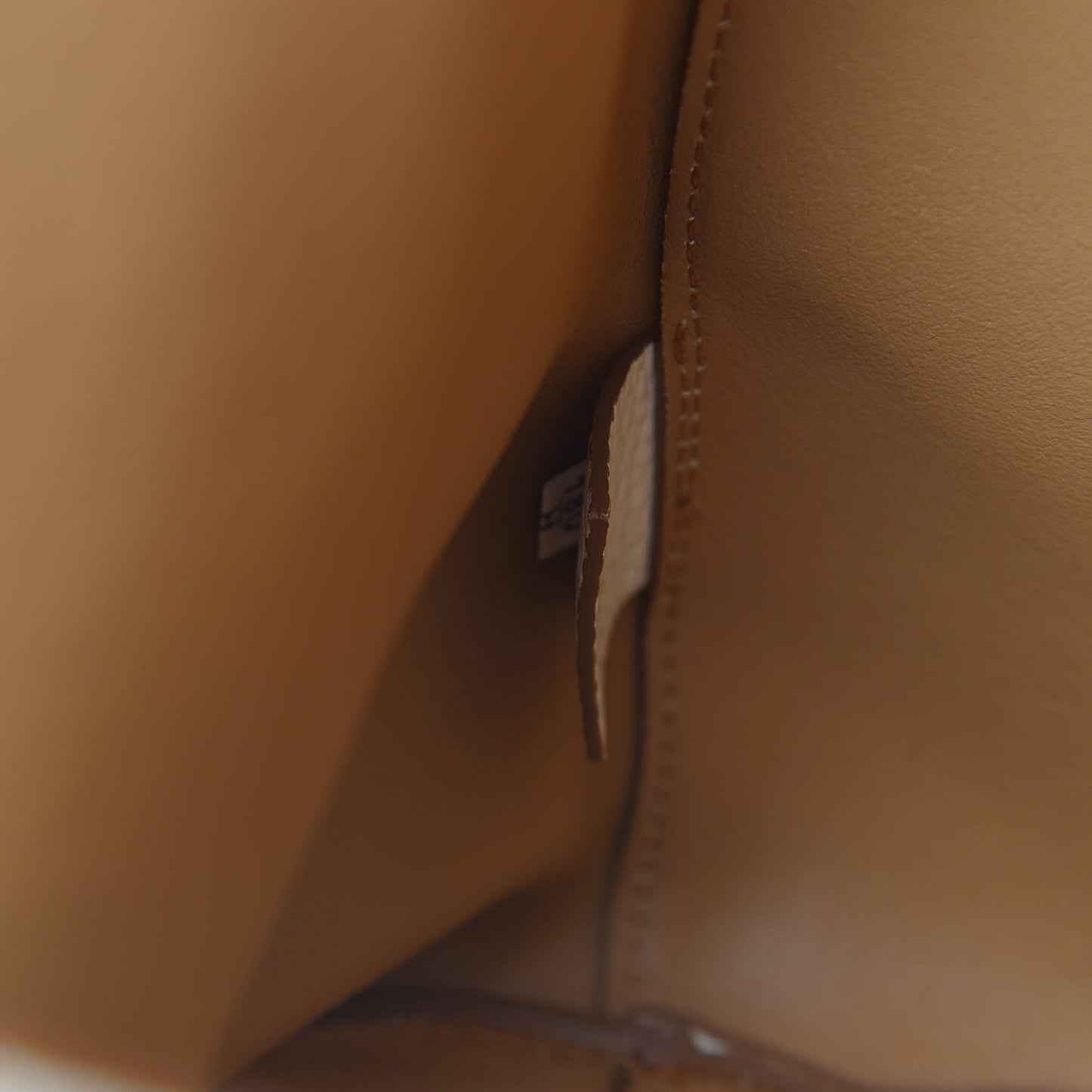 Vitello Daino Shopping Tote Talco