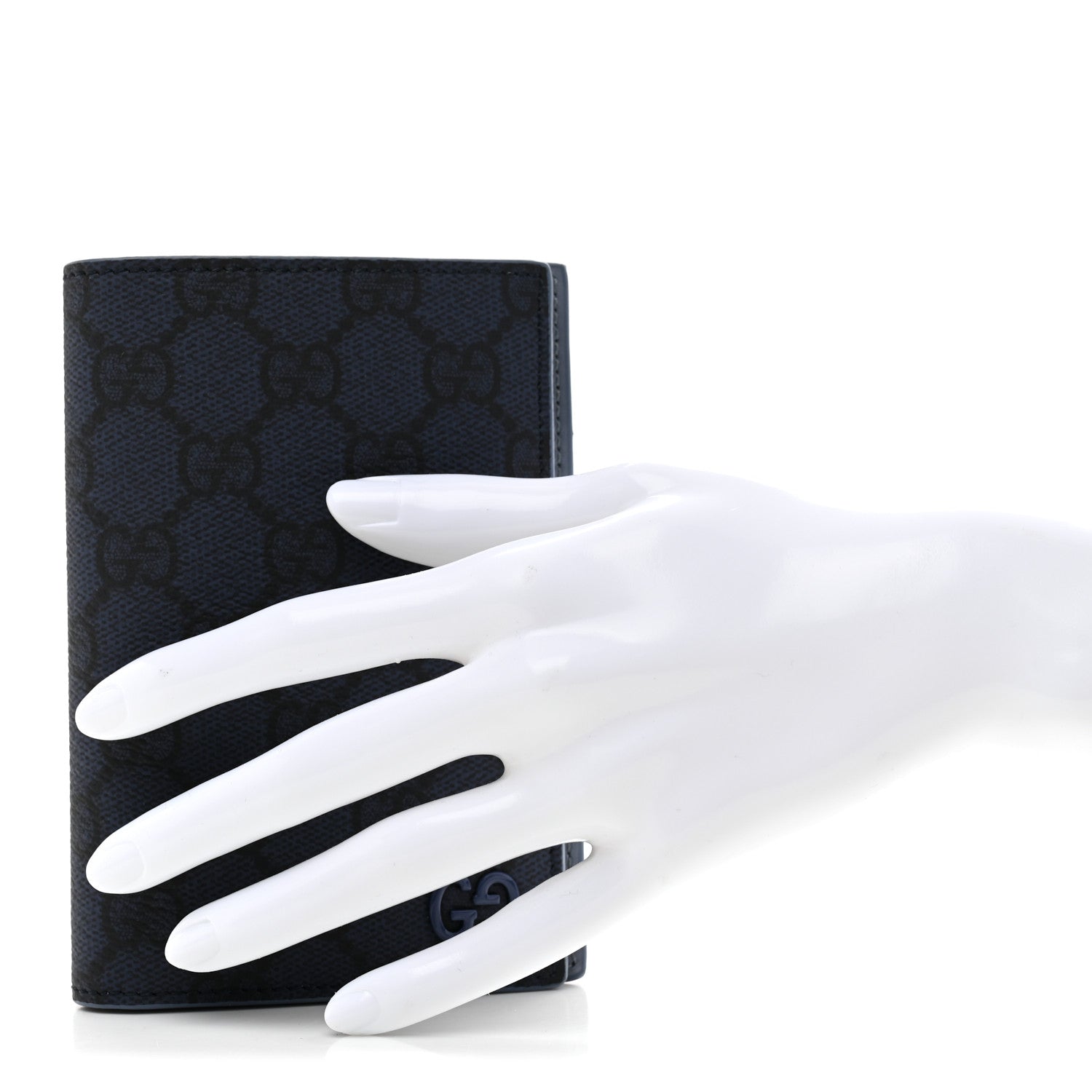 Gucci GG Supreme Monogram Passport Case Dark Blue 2 of 8