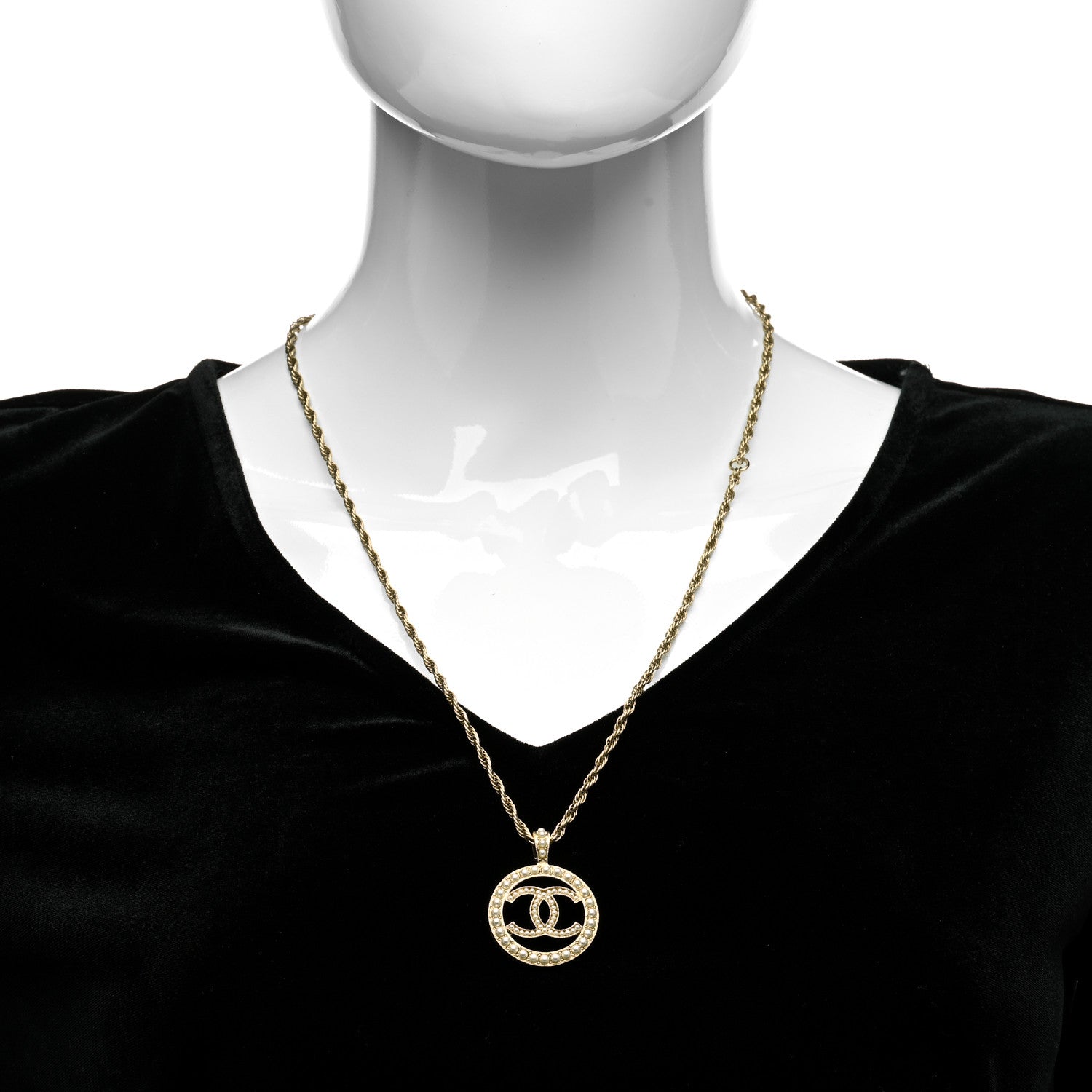 Chanel Pearl CC Round Pendant Necklace Gold 2 of 5