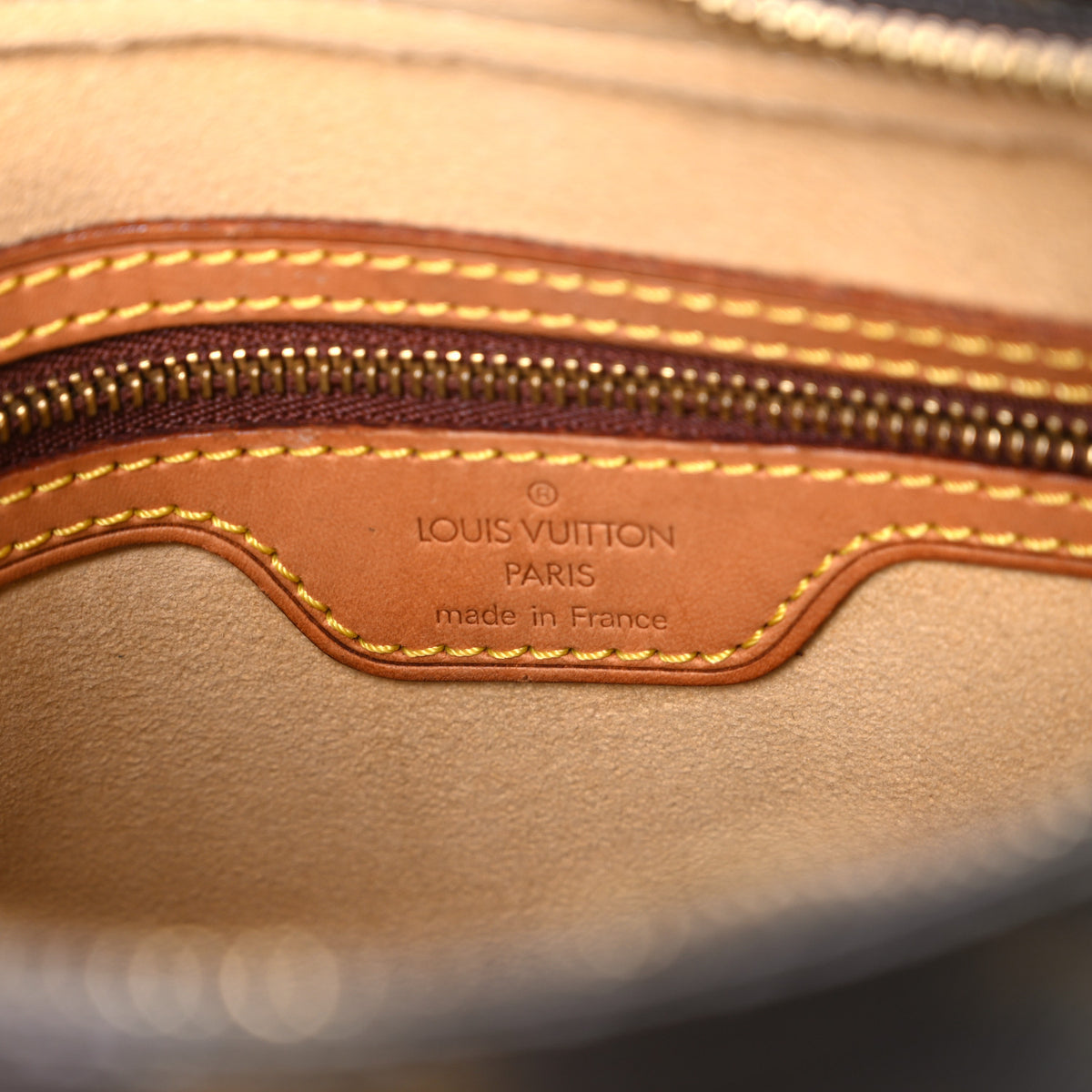 Monogram Looping MM