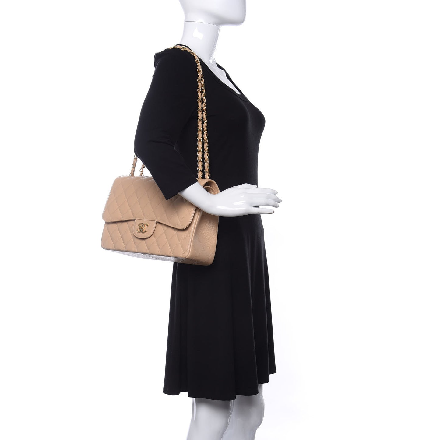 Caviar Quilted Jumbo Double Flap Beige Clair