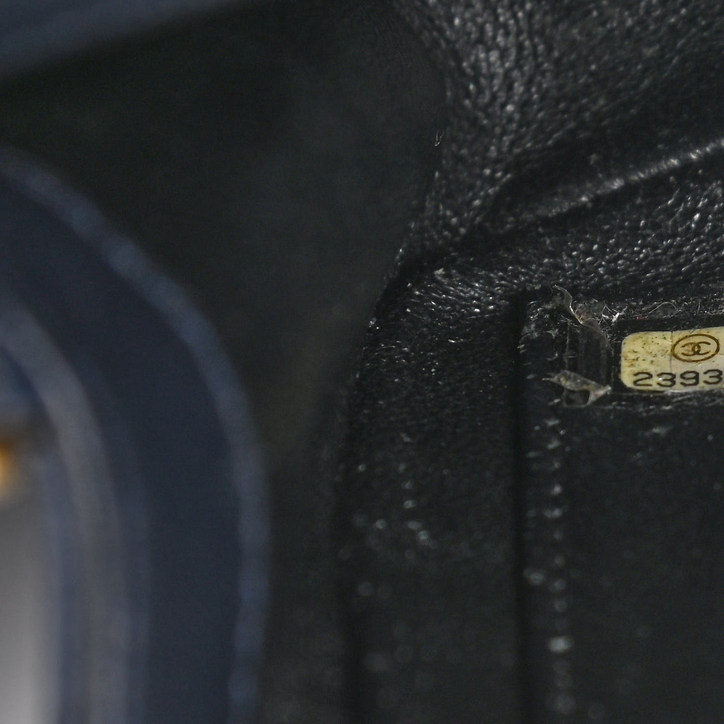 Caviar Quilted Small CC Filigree Flap Navy Black