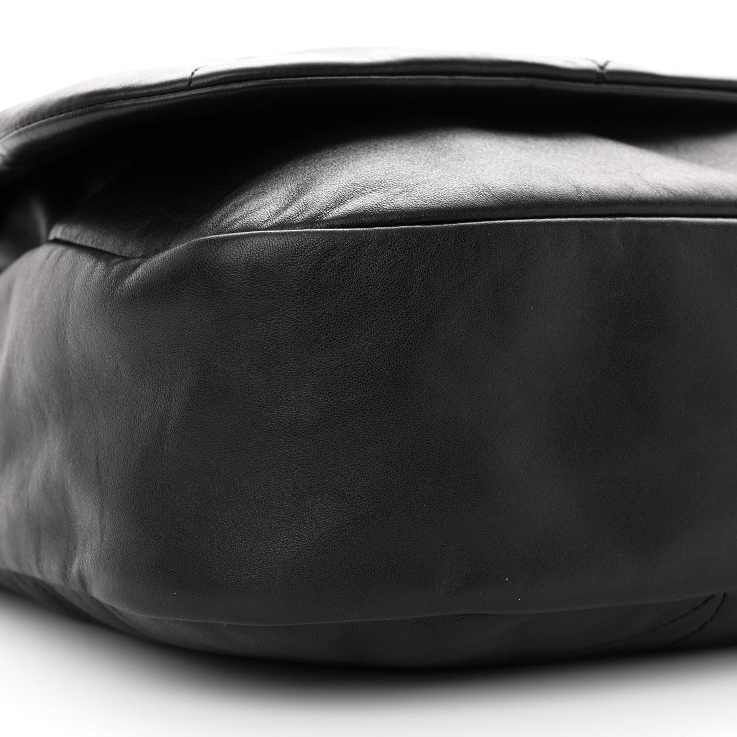 Lambskin Matelasse Monogram Large Jamie 4.3 Black