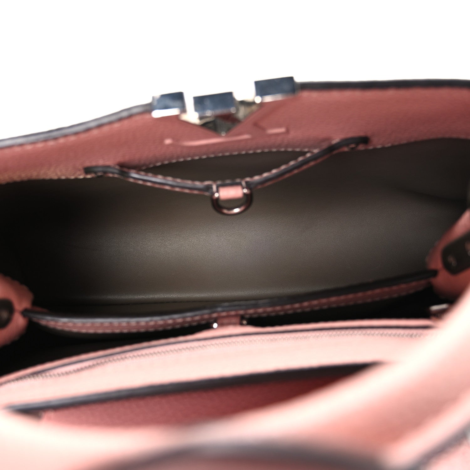 Louis Vuitton Taurillon Capucines PM Magnolia 5 of 10