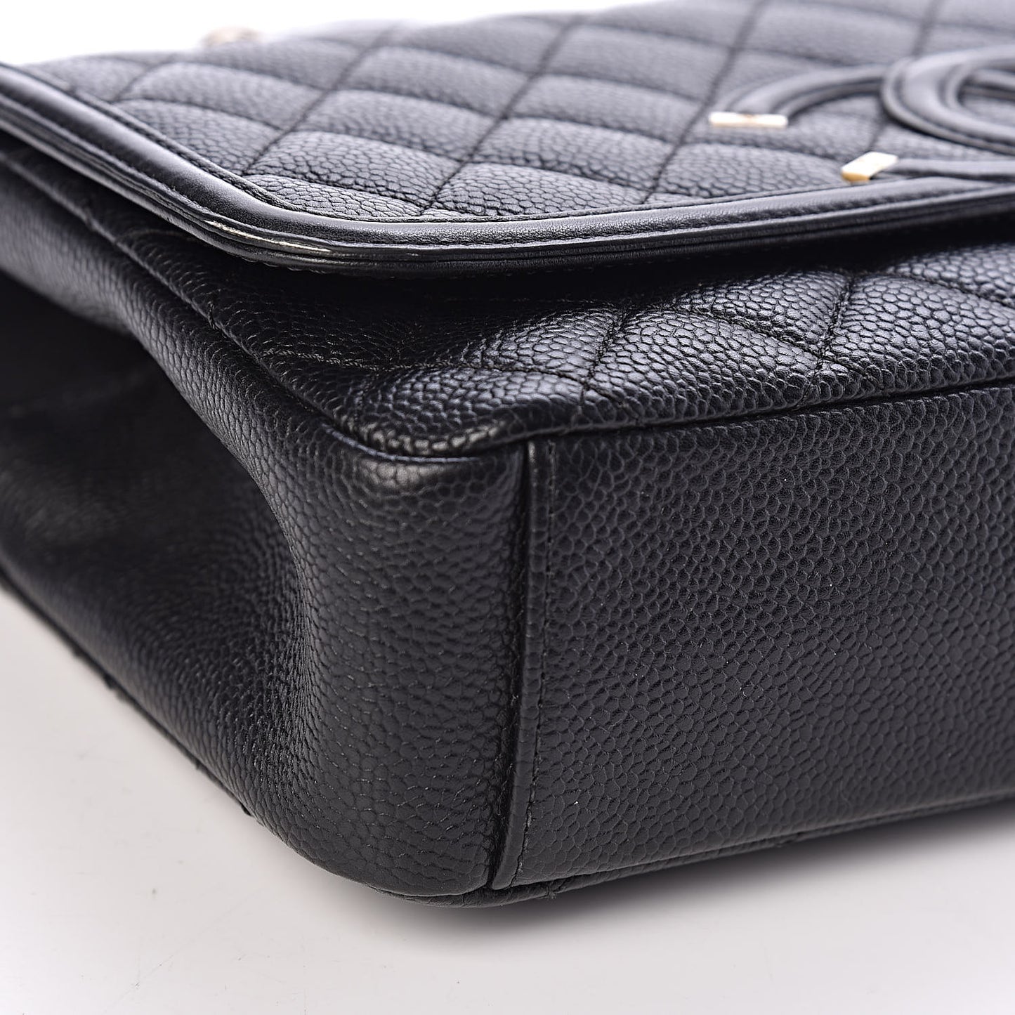 Caviar Quilted Medium CC Filigree Flap Black