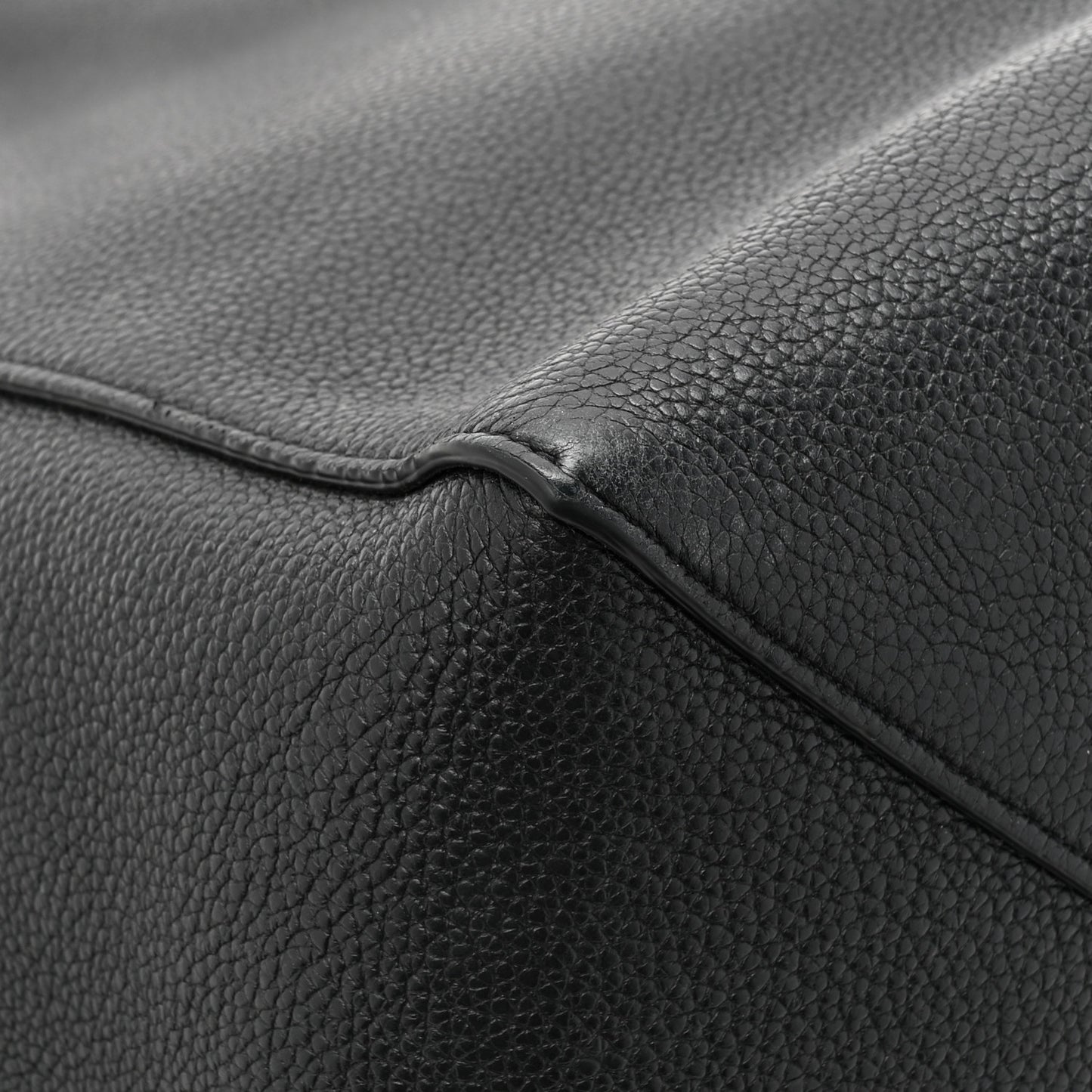 Soft Grained Calfskin Small Belt Cabas Phantom Black