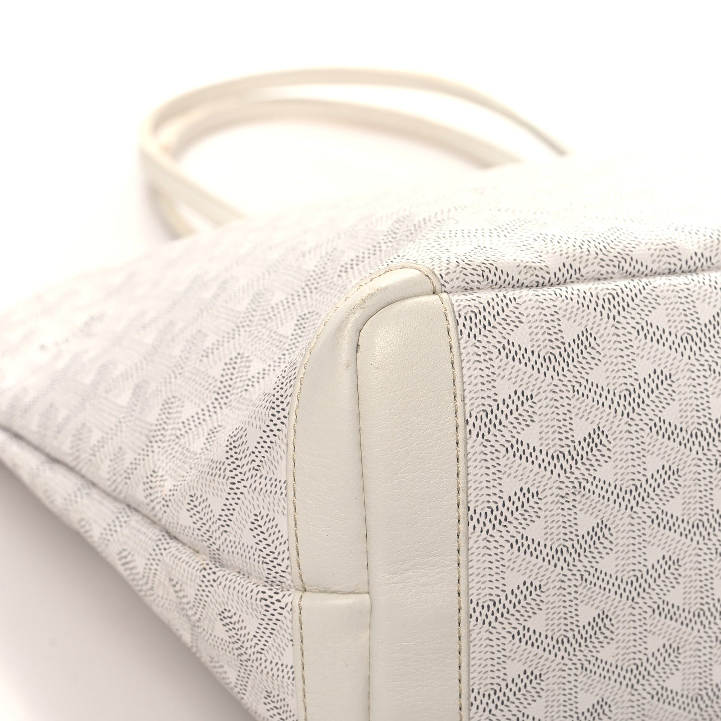 Goyardine Artois PM White