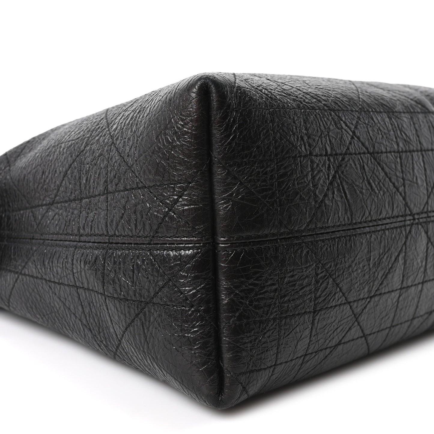 Grained Calfskin Flat Macrocannage Medium Voyage Bag Black