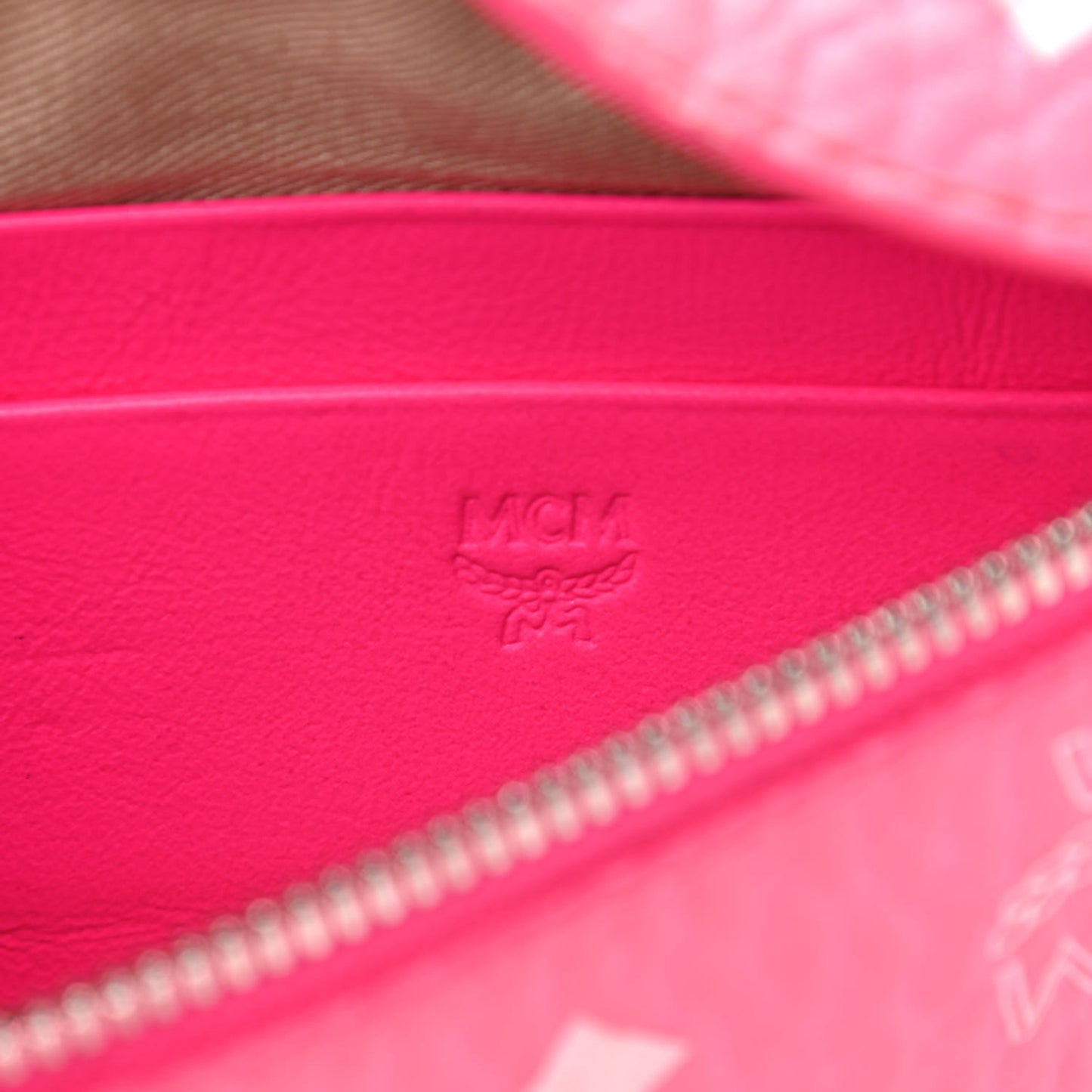 Visetos Mini Crossbody Neon Pink