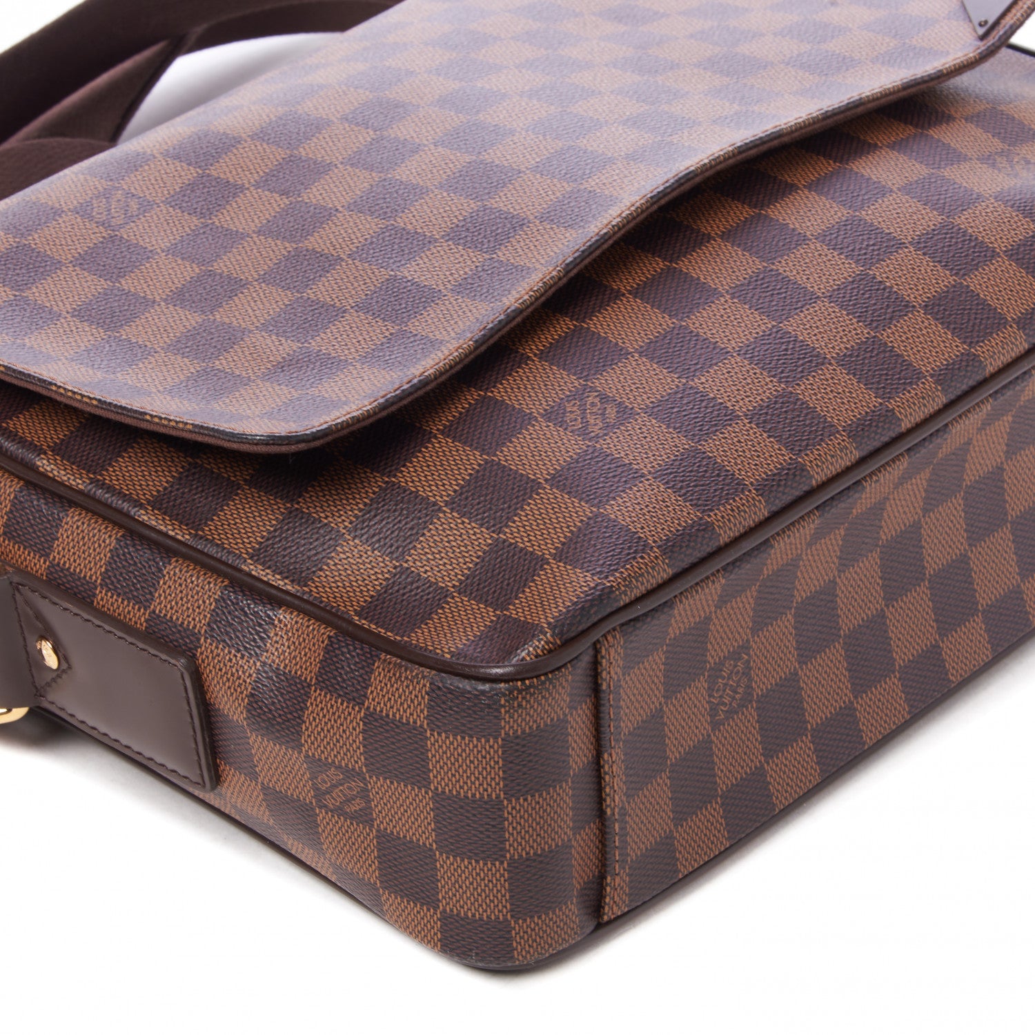 Louis Vuitton Damier Ebene Shelton MM 6 of 8