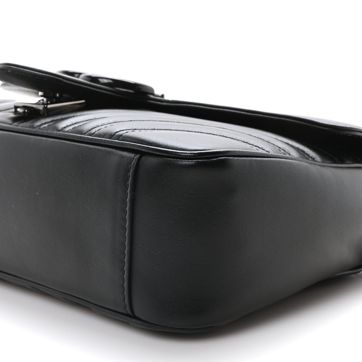 Calfskin Matelasse Monochrome Small GG Marmont Shoulder Bag Black