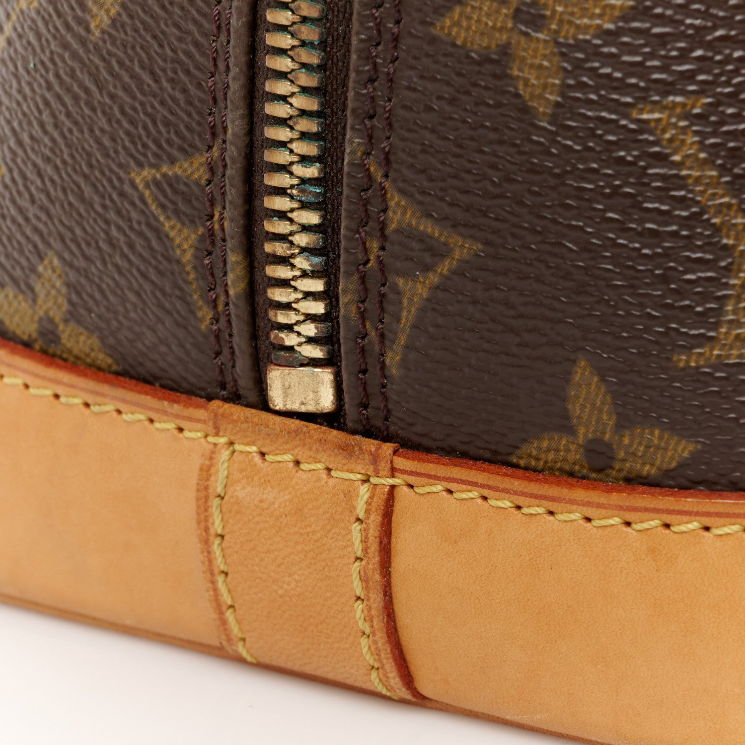 Louis Vuitton Monogram Alma PM 14 of 14