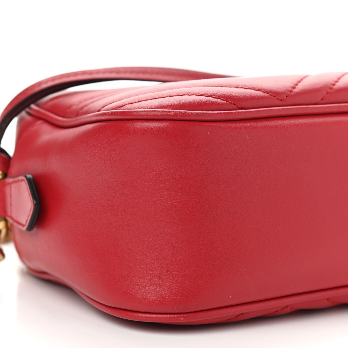 Calfskin Matelasse Small GG Marmont Chain Shoulder Bag Hibiscus Red