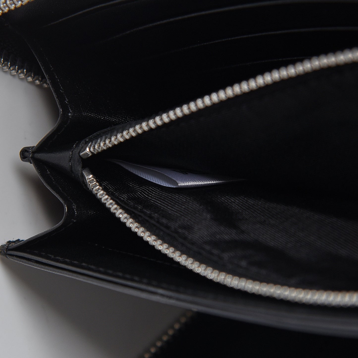 Calfskin Fontanellas Park Avenue Milla Zip Around Wallet Black