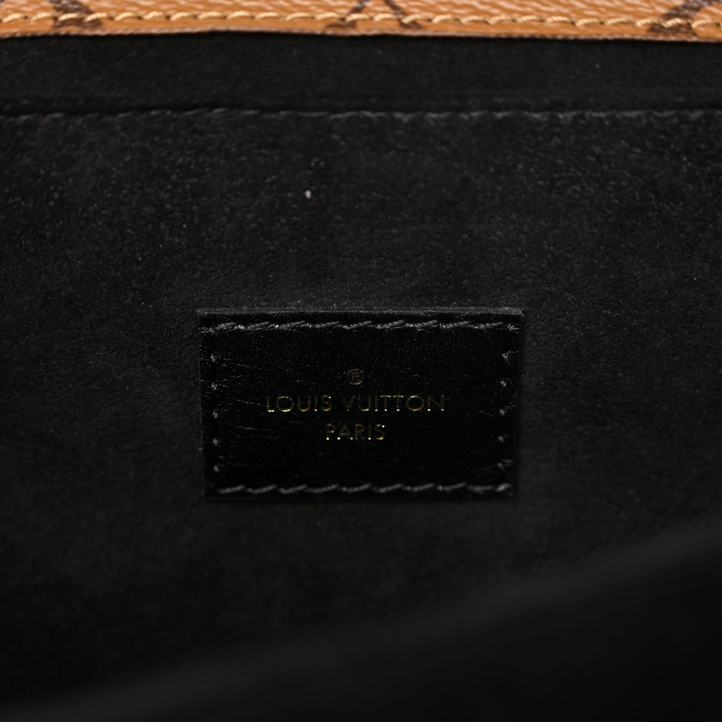 Reverse Monogram Pochette Metis