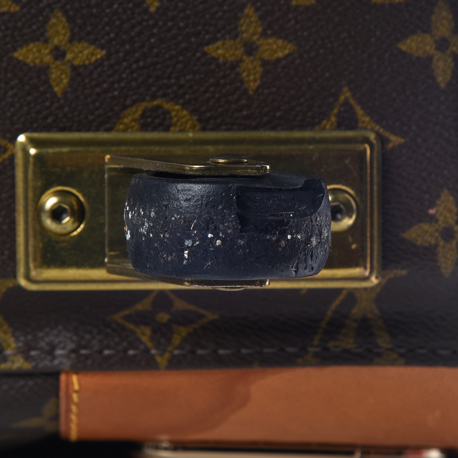 Louis Vuitton Monogram Pullman 70 23 of 23