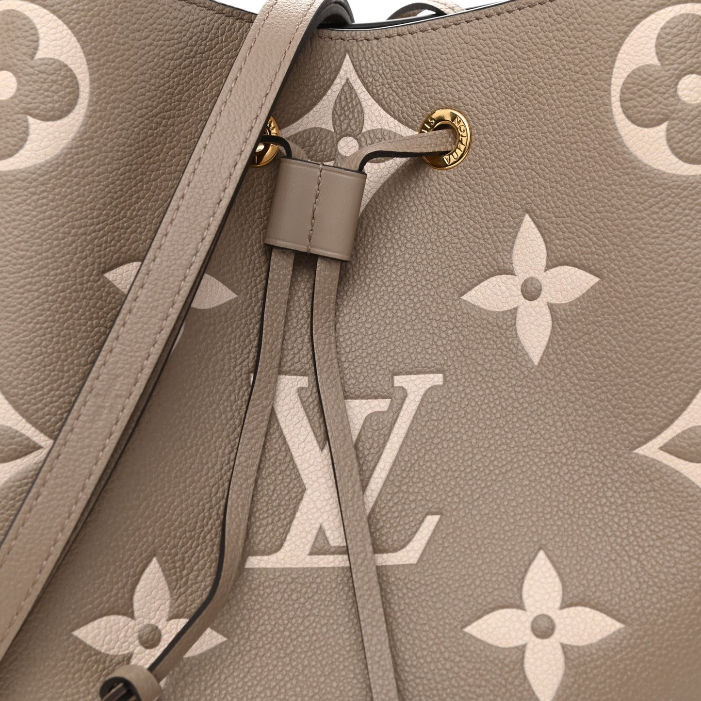 Empreinte Monogram Giant Neonoe MM Tourterelle Creme