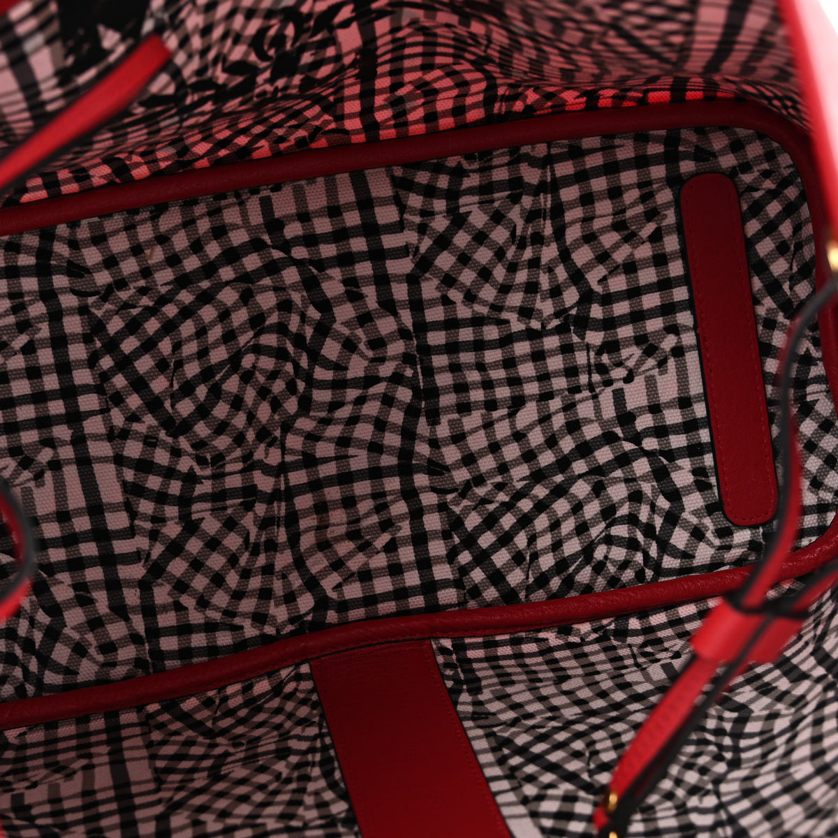 Visetos Medium Liz Reversible Shopper Tote Candy Red