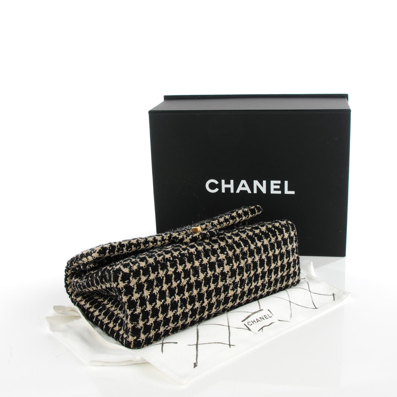 Chanel Fantasy Tweed 2.55 Reissue 226 Flap Black White 4 of 8