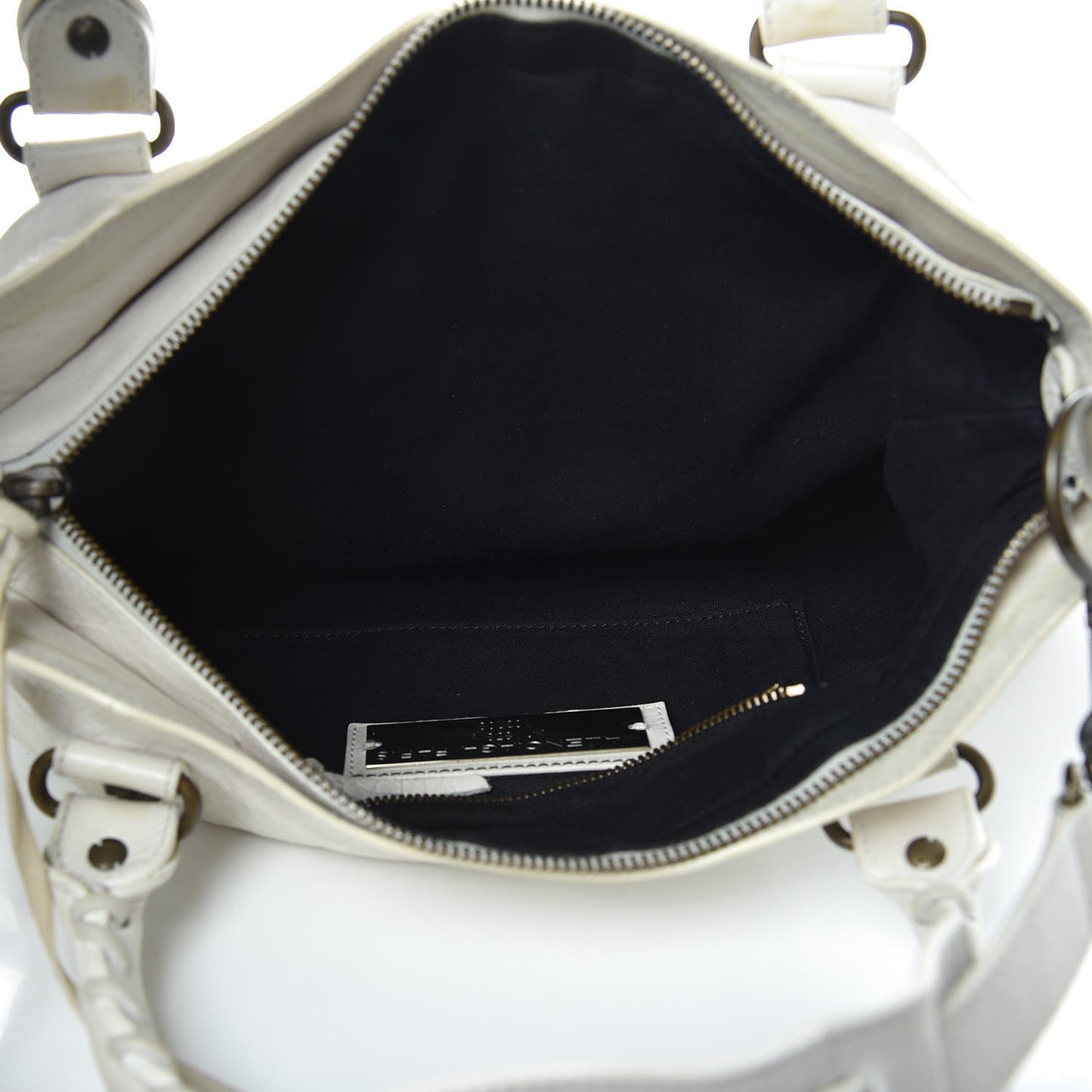 Chevre Classic Hardware First White