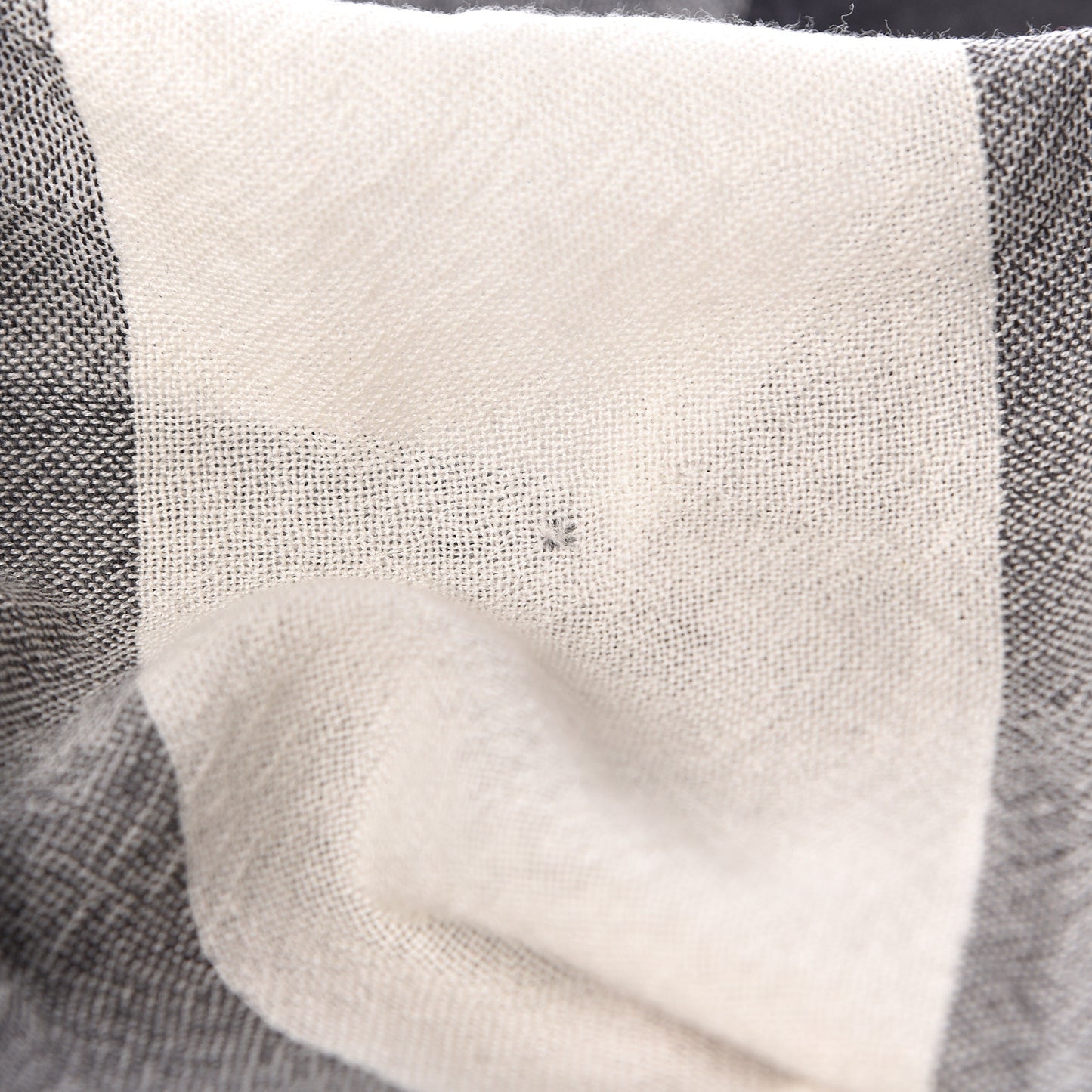 Merino Wool House Check Scarf Ivory