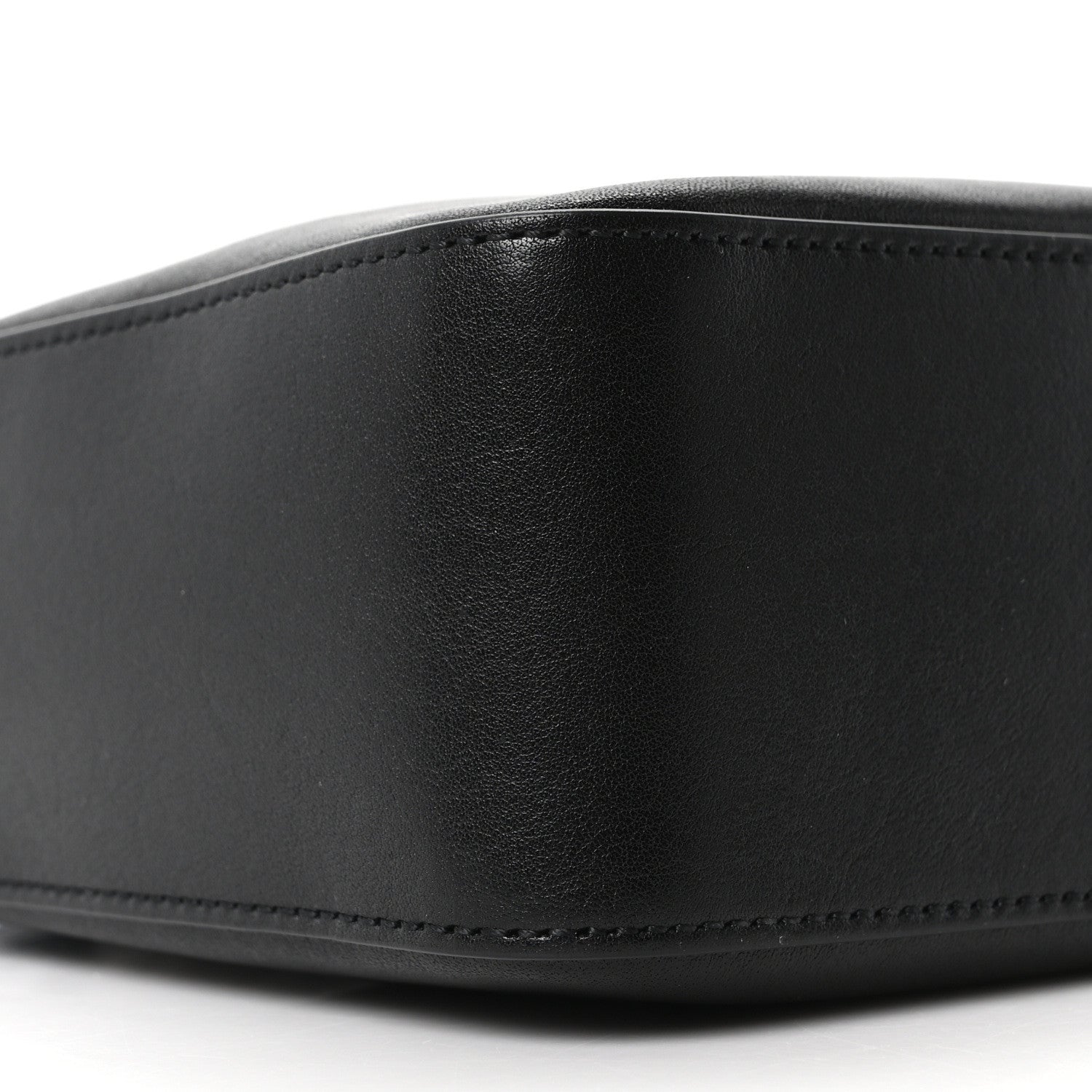 Saint Laurent Calfskin Small Bucket Bag Black 1841425 – FASHIONPHILE