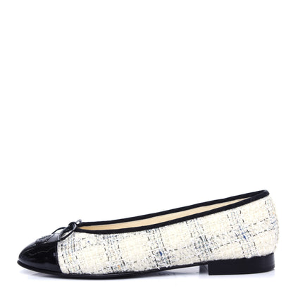 Chanel Tweed Cap Toe Ballerina Flats 40 White Black 1 of 11