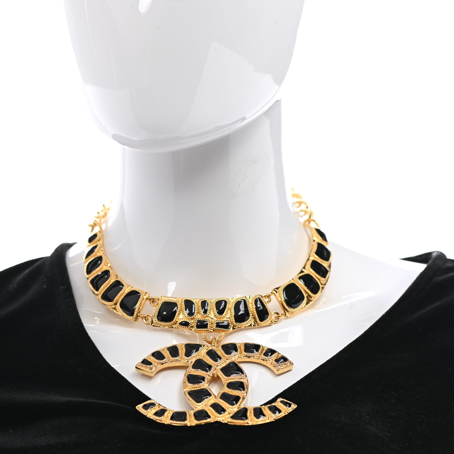 Resin Along The Nile Large CC Pendant Necklace Gold Black