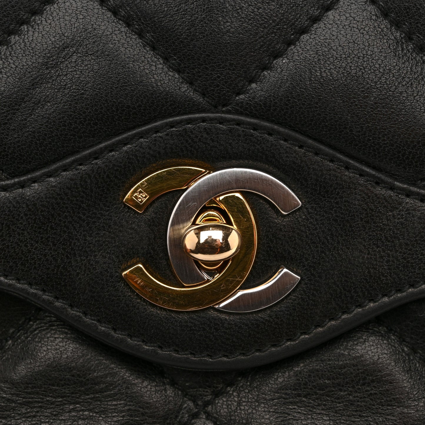 Lambskin Quilted Medium Single Flap Black