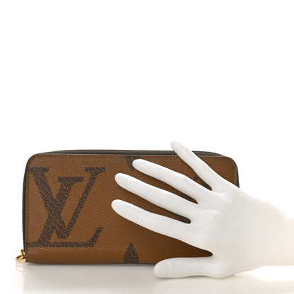 Louis Vuitton Reverse Monogram Giant Zippy Wallet 2 of 10
