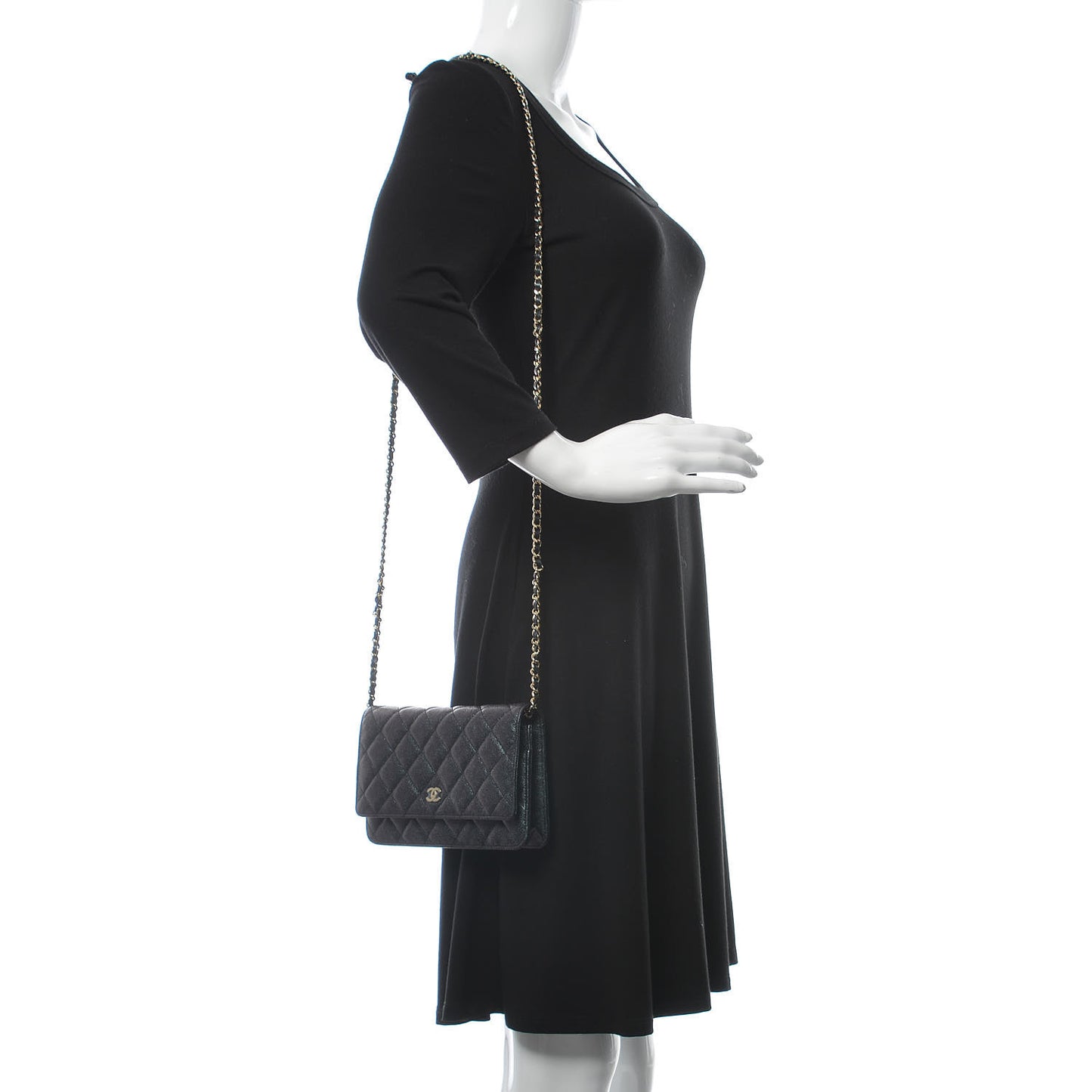 Iridescent Caviar Quilted Wallet On Chain WOC Black