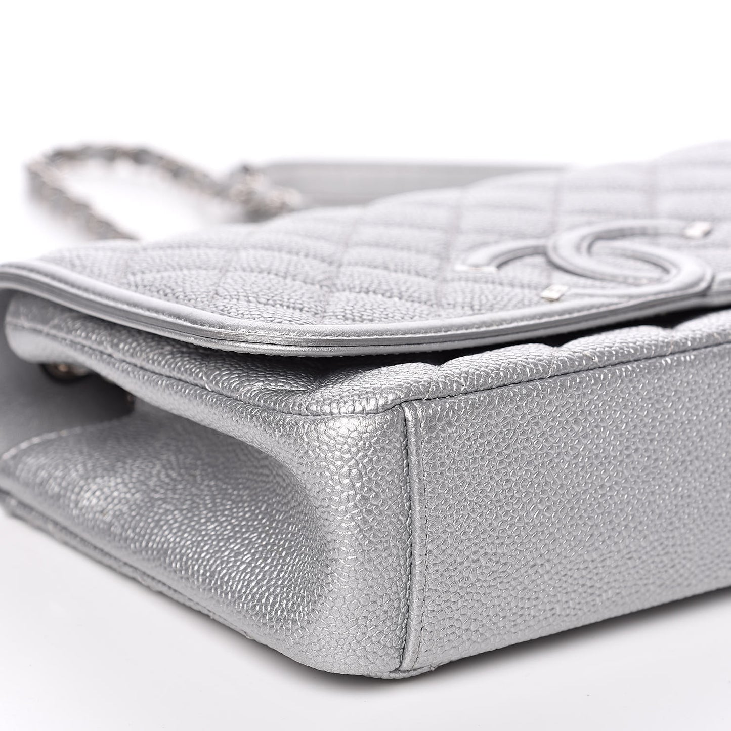 Metallic Caviar Quilted Medium CC Filigree Flap Silver