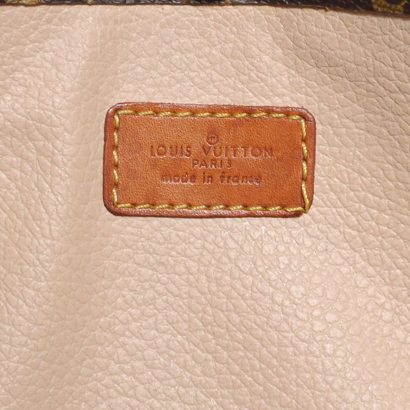Louis Vuitton Monogram Sac Plat 6 of 6