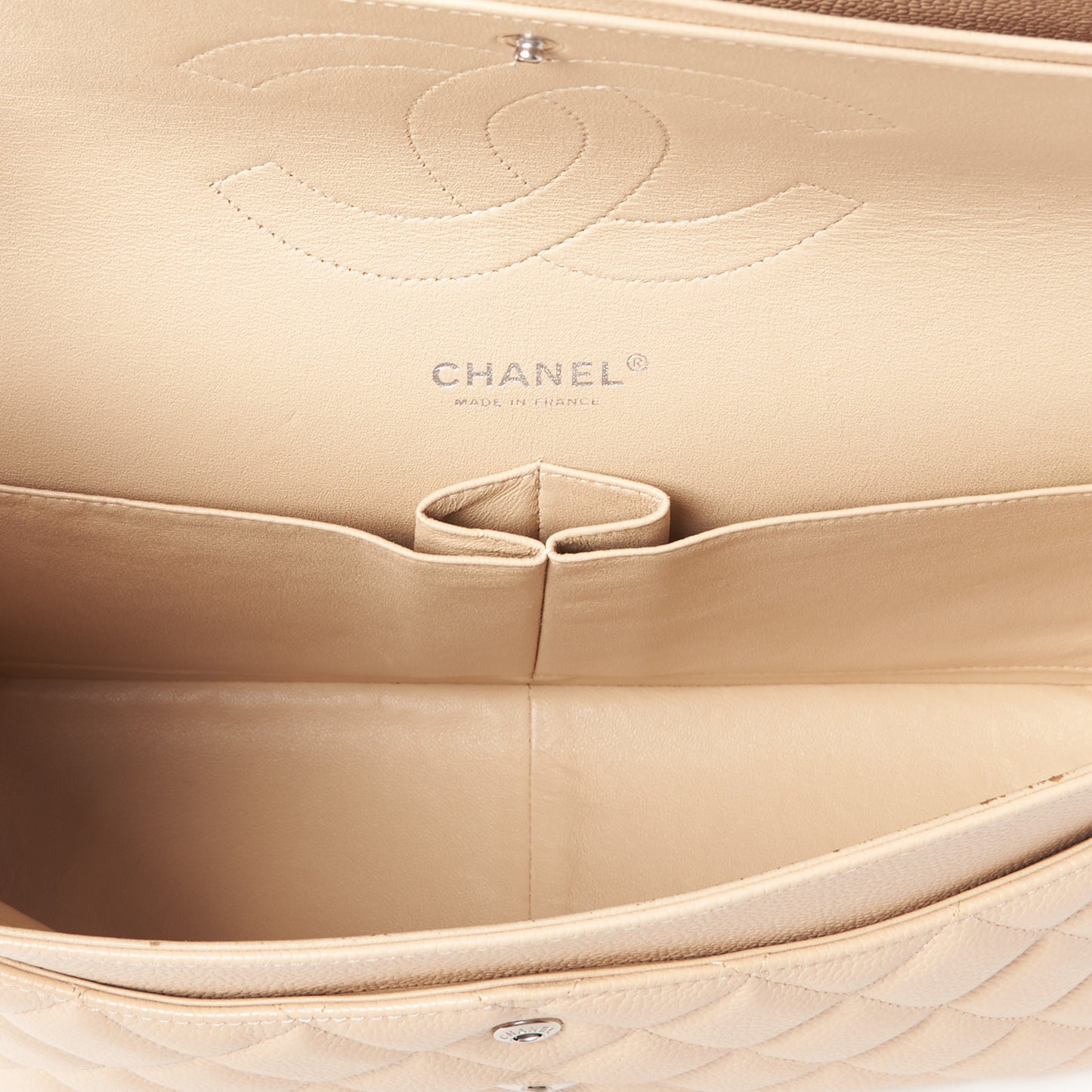 Caviar Quilted Jumbo Double Flap Beige Clair