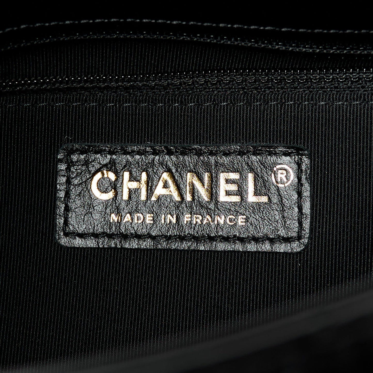 Crumpled Calfskin Medium Chain All Over Flap Black