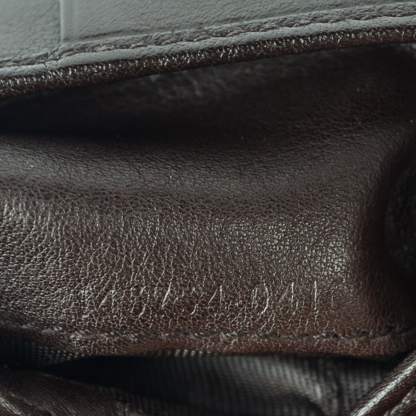 Guccissima Avel Bi-Fold Wallet Chocolate