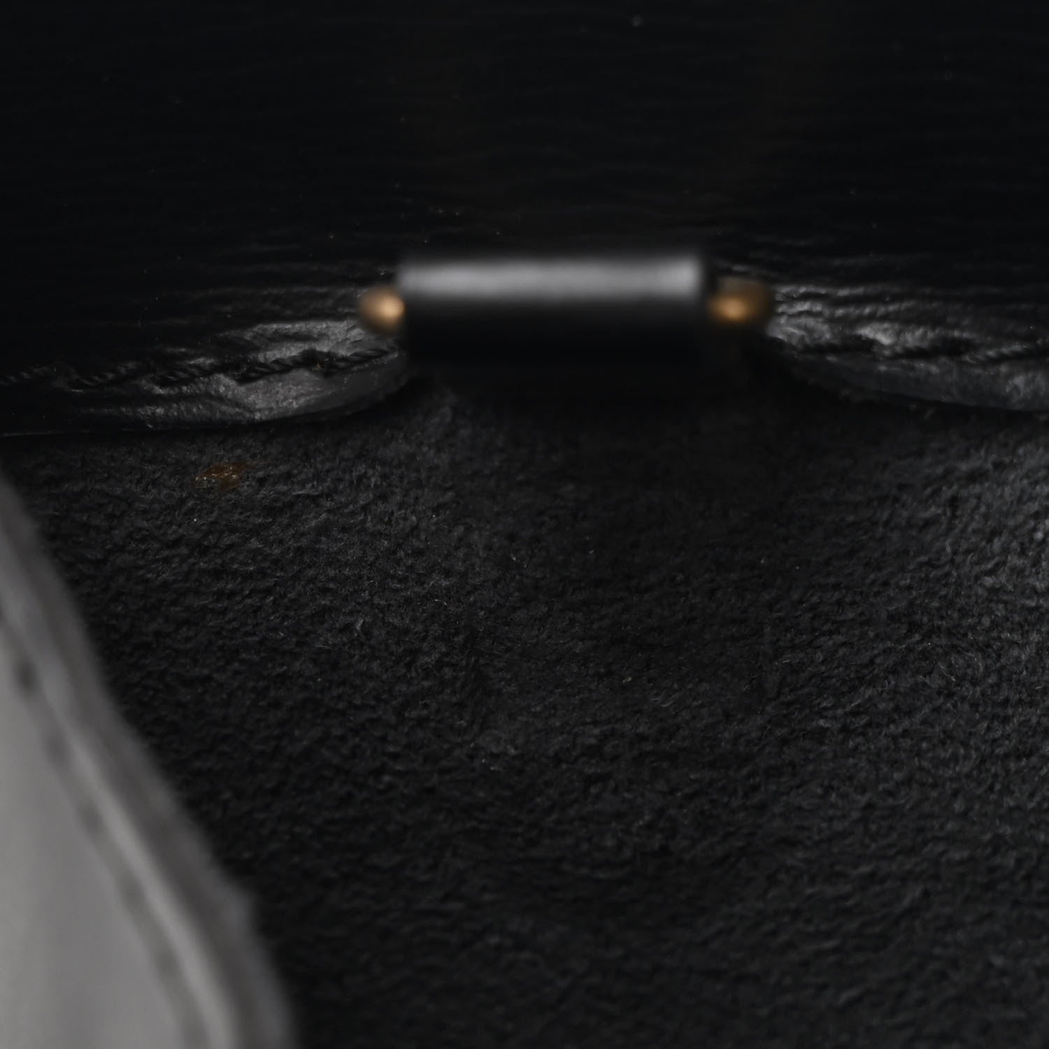 Louis Vuitton Epi Cluny Black 12 of 12