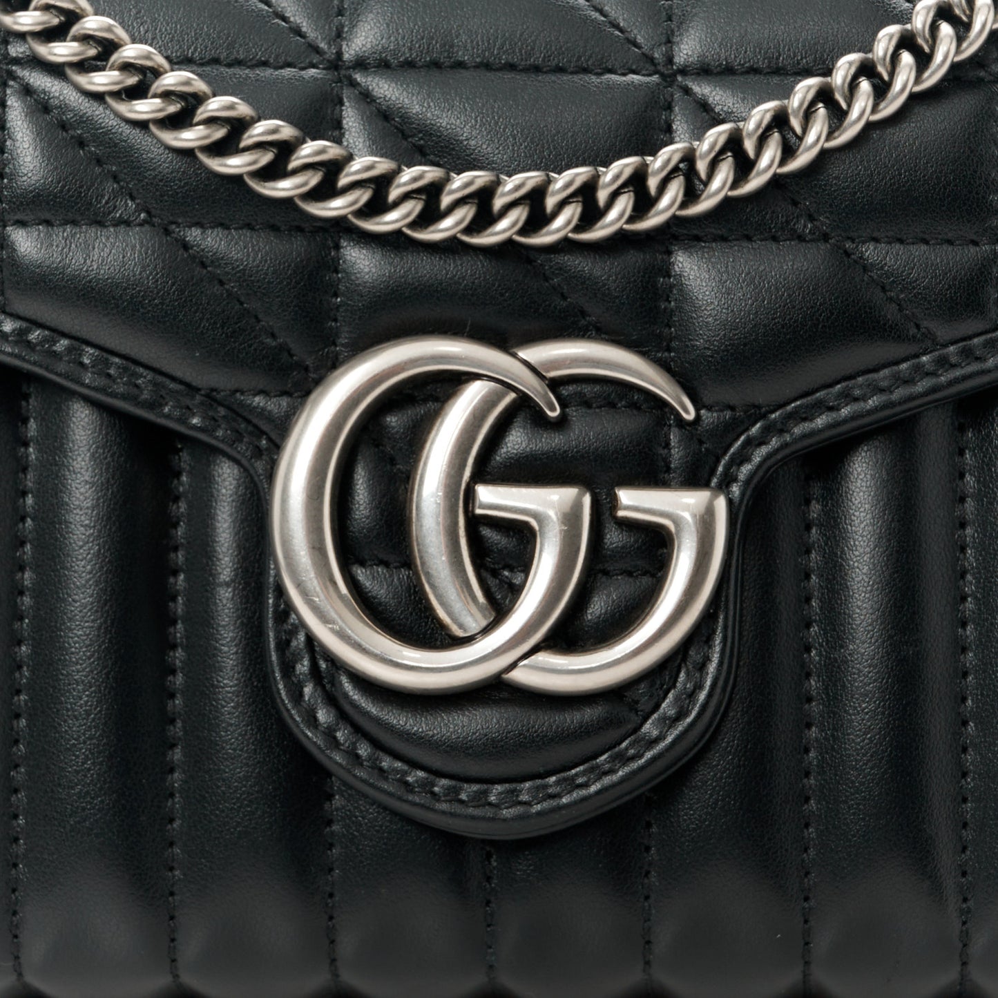 Calfskin Matelasse Aria GG Marmont Chain Wallet Black