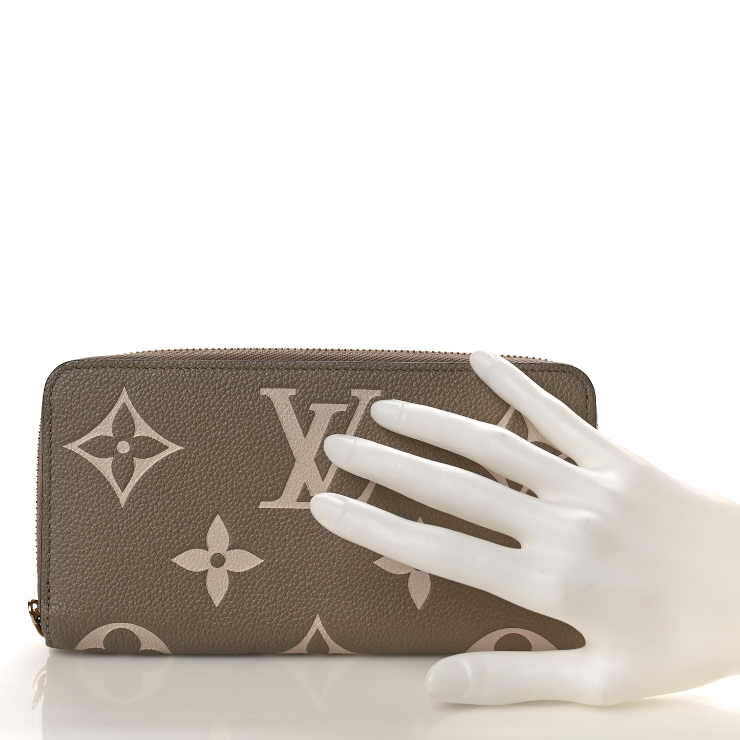Empreinte Monogram Giant Zippy Wallet Tourterelle Creme
