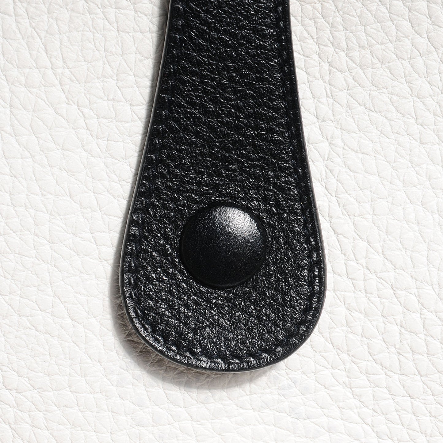 Taurillon Clemence Evelyne GM Blanc Noir