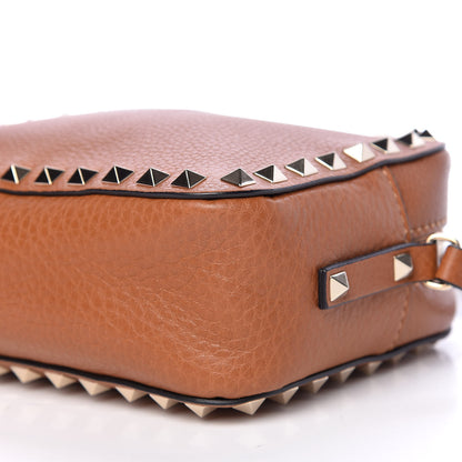 Valentino Garavani Pebbled Calfskin Rockstud Camera Crossbody Bag Light Cuir 8 of 12