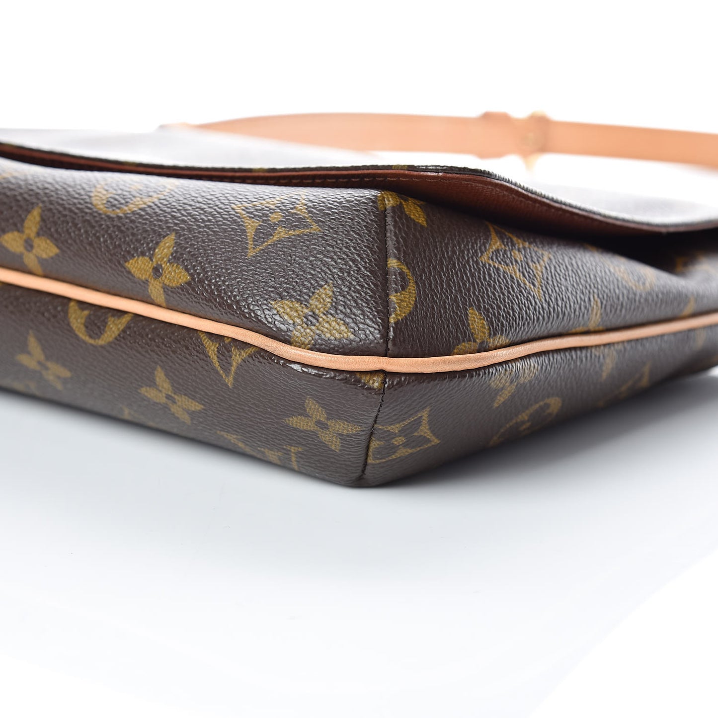 Monogram Musette Tango