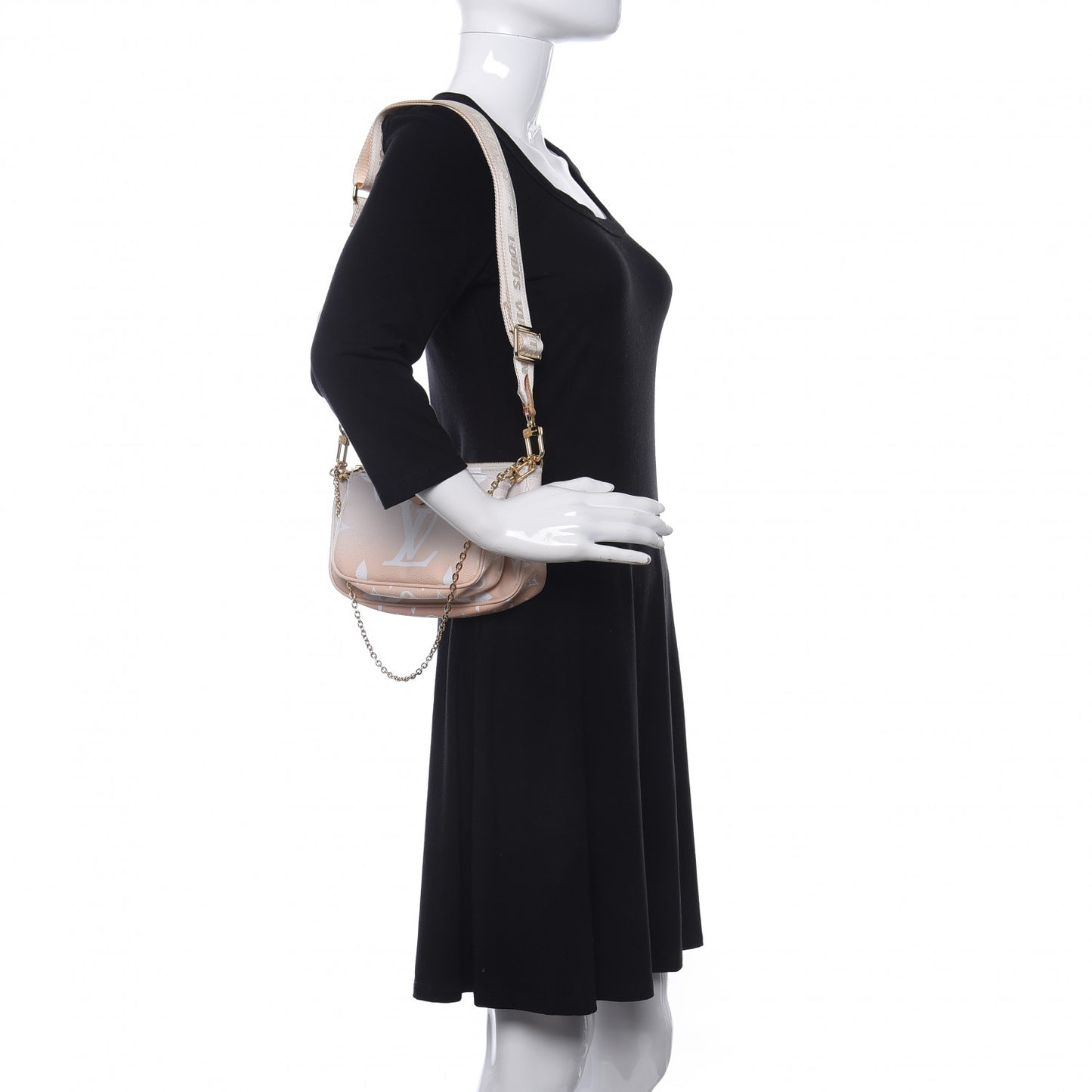 Monogram Giant By The Pool Multi Pochette Accessories Brume