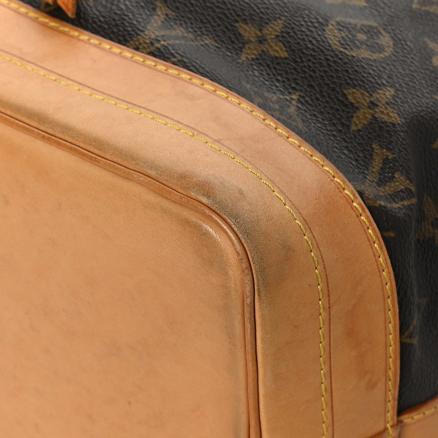 Monogram Noe