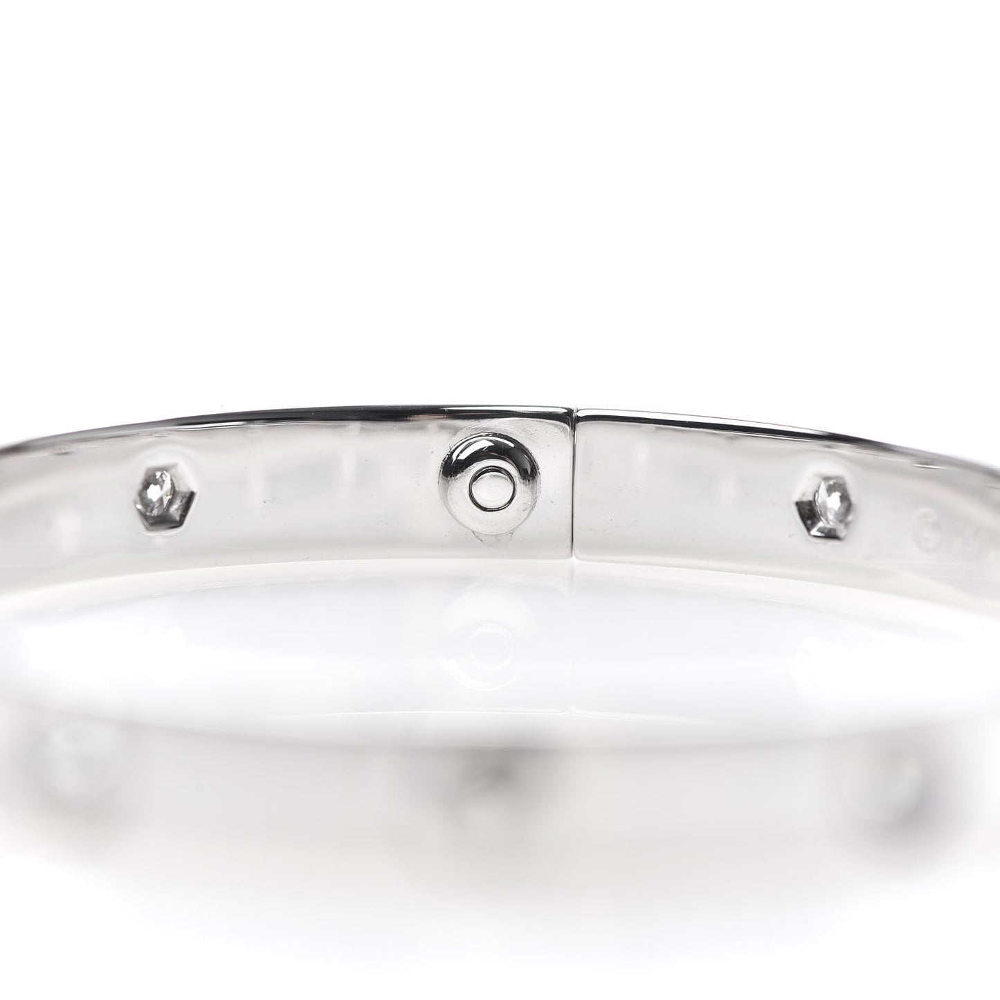 18K White Gold 10 Diamond LOVE Bracelet 17