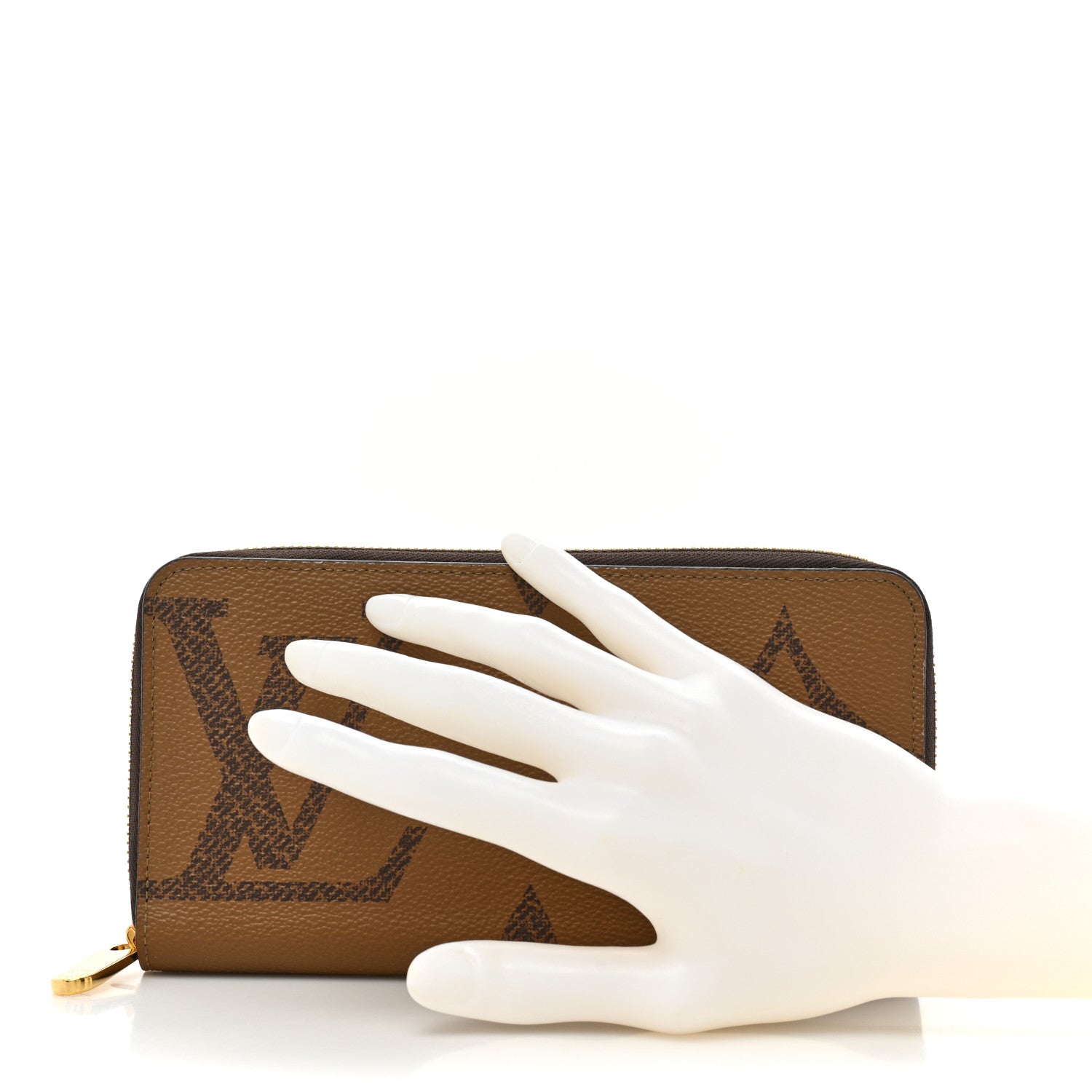 Louis Vuitton Reverse Monogram Giant Zippy Wallet 2 of 15