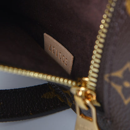 Louis Vuitton Monogram Pochette Metis 8 of 8