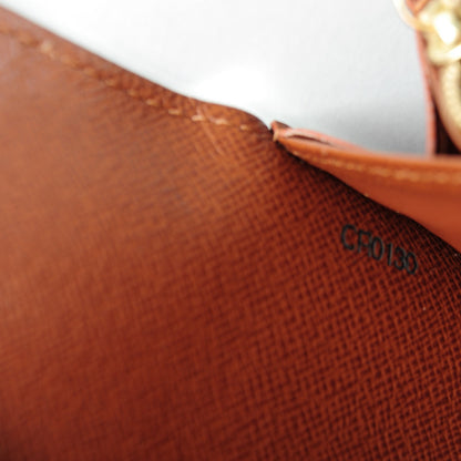 Louis Vuitton Monogram Sarah Wallet 7 of 7