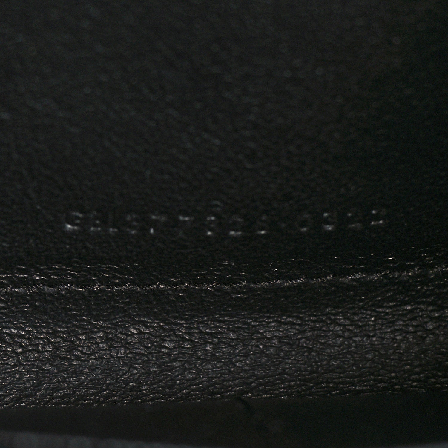 Saint Laurent Grain De Poudre Matelasse Chevron Monogram Chain Wallet Black 7 of 11