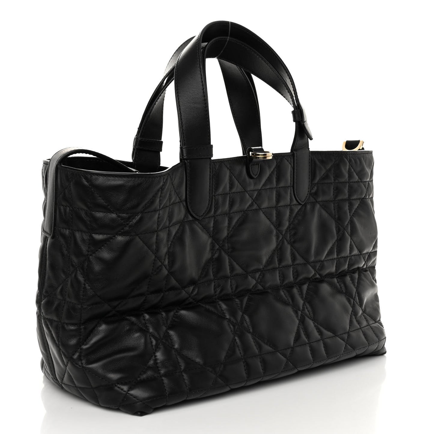 Calfskin Macrocannage Medium Toujours Black